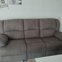 Divano con 2 recliner elettrici