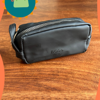 Pochette Ugo Boss con 2 Bottled Beyond mini-size