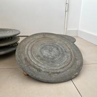 Sottovasi con ruote in metallo per piante