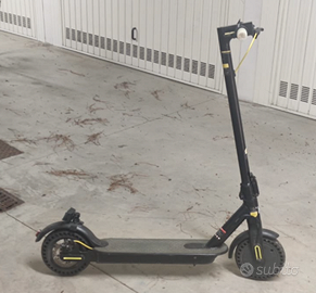 monopattino lexgo r9 pro