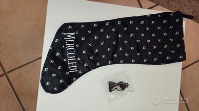 ciondolo cellulare e calza(vuota) mercoledì addams