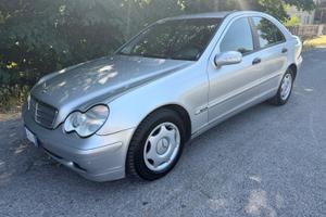 Mercedes C200