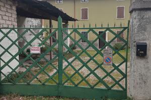 Posizione centrale al paese