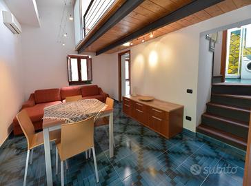 Stanza singola con terrazzino comune - Centro SA