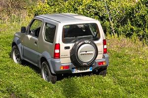sukuki jimny 