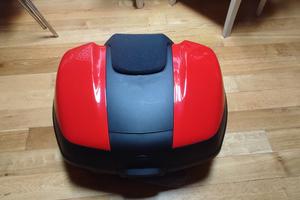 Top case in plastica con chiave e staffe