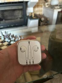 Apple EarPods