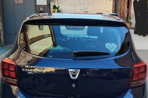 Dacia sandero blu