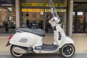 Piaggio Vespa 300 GTS anno 2017 km 11000 COME NUOV