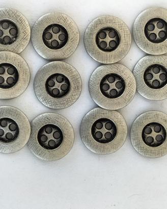 20 bottoni in metallo argentato
