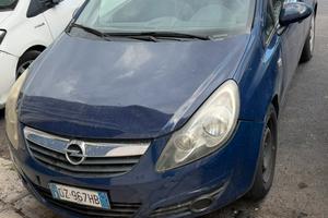 Opel corsa 1200 benzina-Gpl