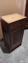 Comodino in legno 900