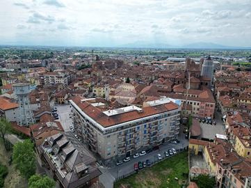 2 LOCALI A FOSSANO