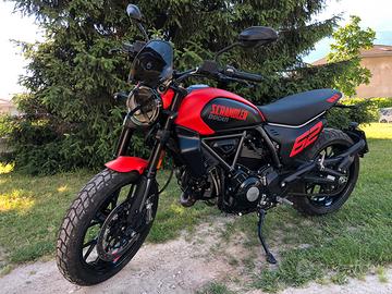 Ducati scrambler 800