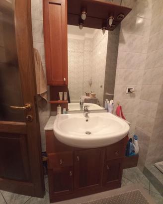Mobile bagno in legno