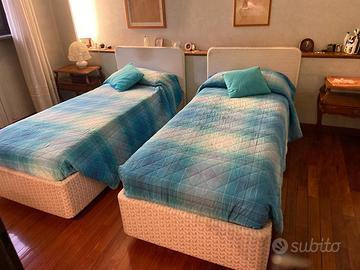 Coppia di letti singoli + rete + materasso