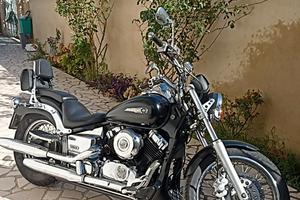 Yamaha XVS 650A Drag Star