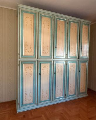 Armadio Classico Decorato a Mano / Stile Veneziano