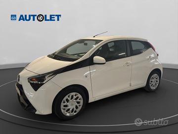 Toyota Aygo Connect 1.0 VVT-i 72 CV 5 porte x-play