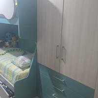 camerettta con due letti,scaletta e boiserie