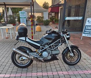 Ducati Monster 620 dark