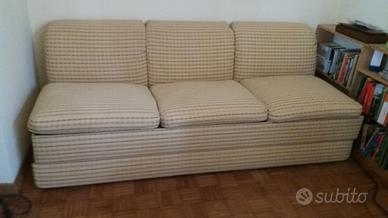 divano letto come nuovo