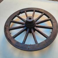 Antica ruota da carro