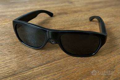 Occhiali da sole con telecamera integrata