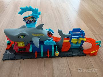 Hot wheels ultra car wash – autolavaggio squalo Tutto per i