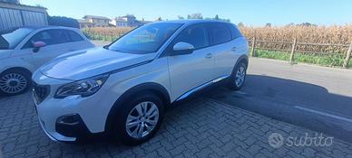  auto Peugeot 3008 