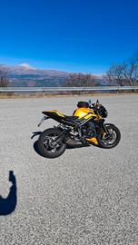 triumph street triple 765 rs
