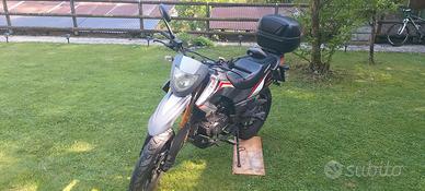 Motociclo KEEWAY TXM 125 - 2016