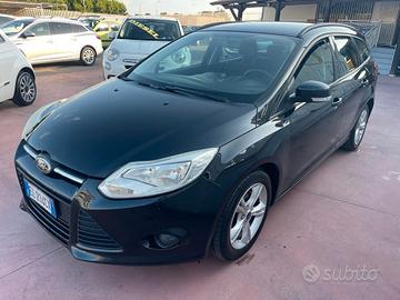 FORD FOCUS 1.6 DIESEL 115CV GANCIO TRAINO SW