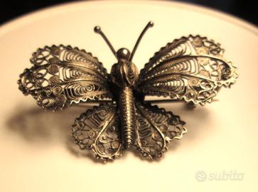 Spilla farfalla in filigrana d'argento 800