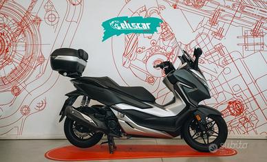 HONDA Forza 300
