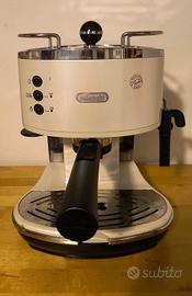 Macchina caffè DeLonghi 