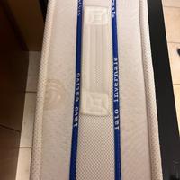 Letto singolo con rete e materasso