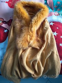 Sciarpa/scialle con pelo su collo