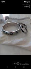 Bracciale e orecchini 