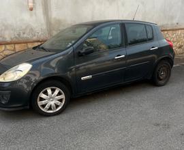 Reno Clio con impianto Gpl ricambi