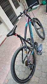 B'Twin Rockrider 340