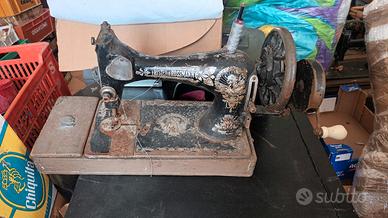 macchina da cucire vintage