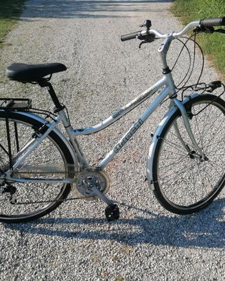 bici city bike-trekking da 28 allum 24 mar BIANCHI