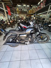 Moto Guzzi V7