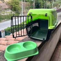 Accessori x gatti,portantino,ciotole,lettiera,ecc.