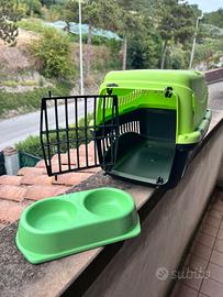 Accessori x gatti,portantino,ciotole,lettiera,ecc.