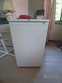 congelatore verticale 3 cassetti beko