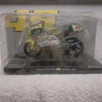 Modellino APRILIA RSW 250 Vale Rossi Mugello 1999