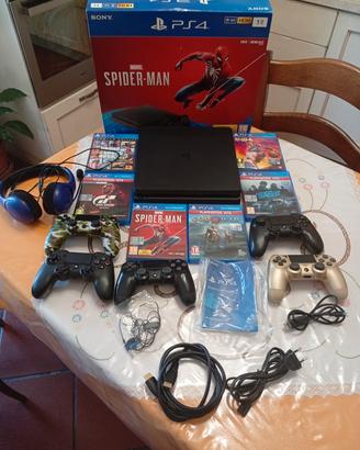 PS4 Slim 1TB + 5 giochi + controller