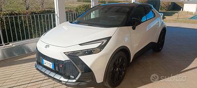 TOYOTA CH-R  GR SPORT  200 CAVALLI 4 WD